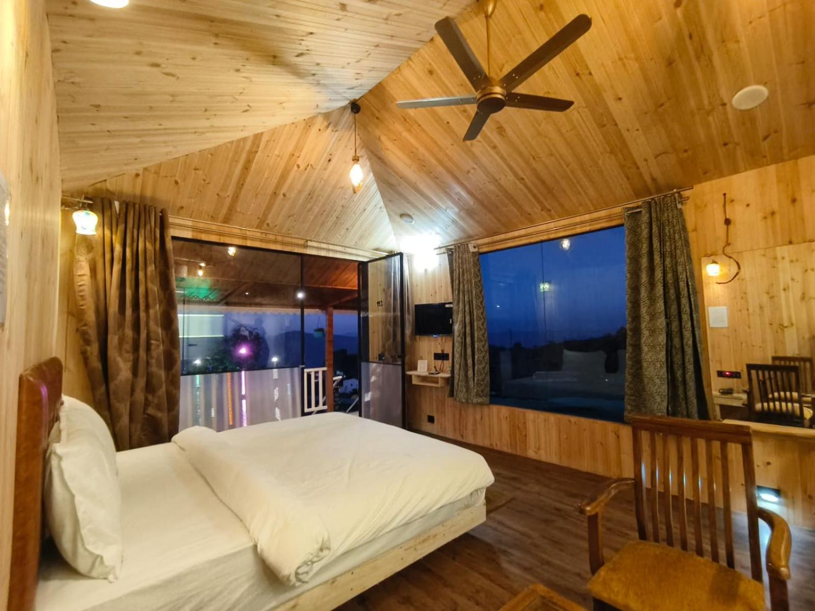 Arc Valley Resort Mahābaleshwar Exteriör bild