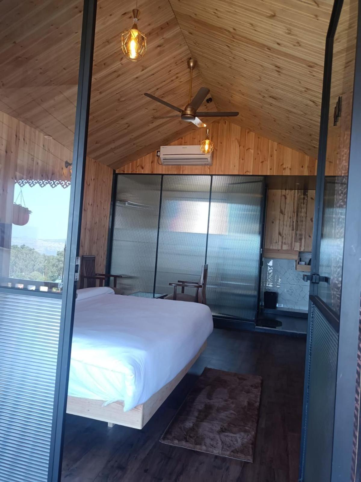 Arc Valley Resort Mahābaleshwar Exteriör bild