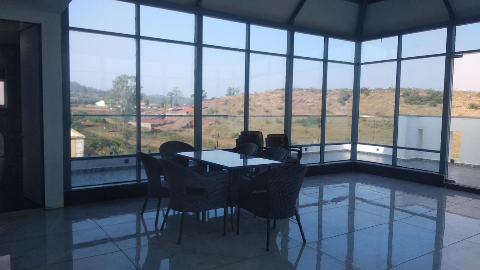 Arc Valley Resort Mahābaleshwar Exteriör bild