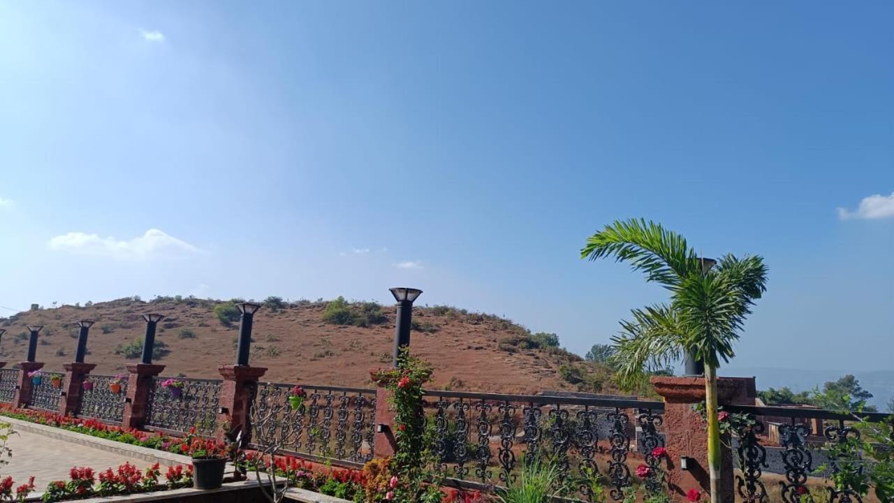 Arc Valley Resort Mahābaleshwar Exteriör bild