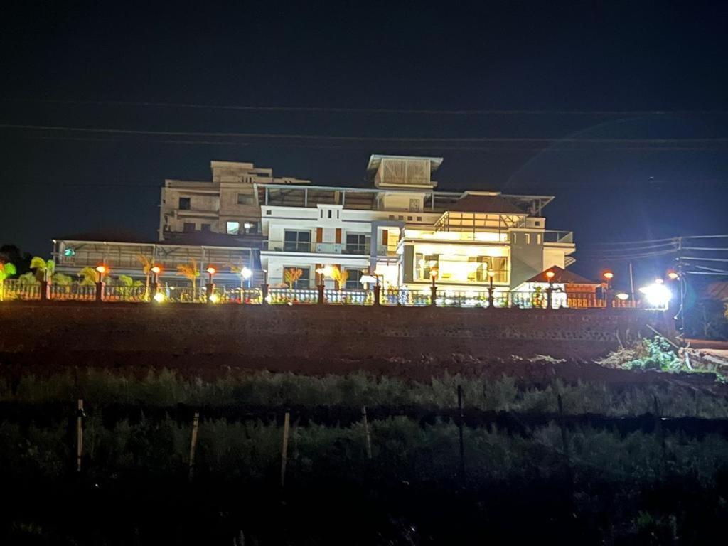 Arc Valley Resort Mahābaleshwar Exteriör bild